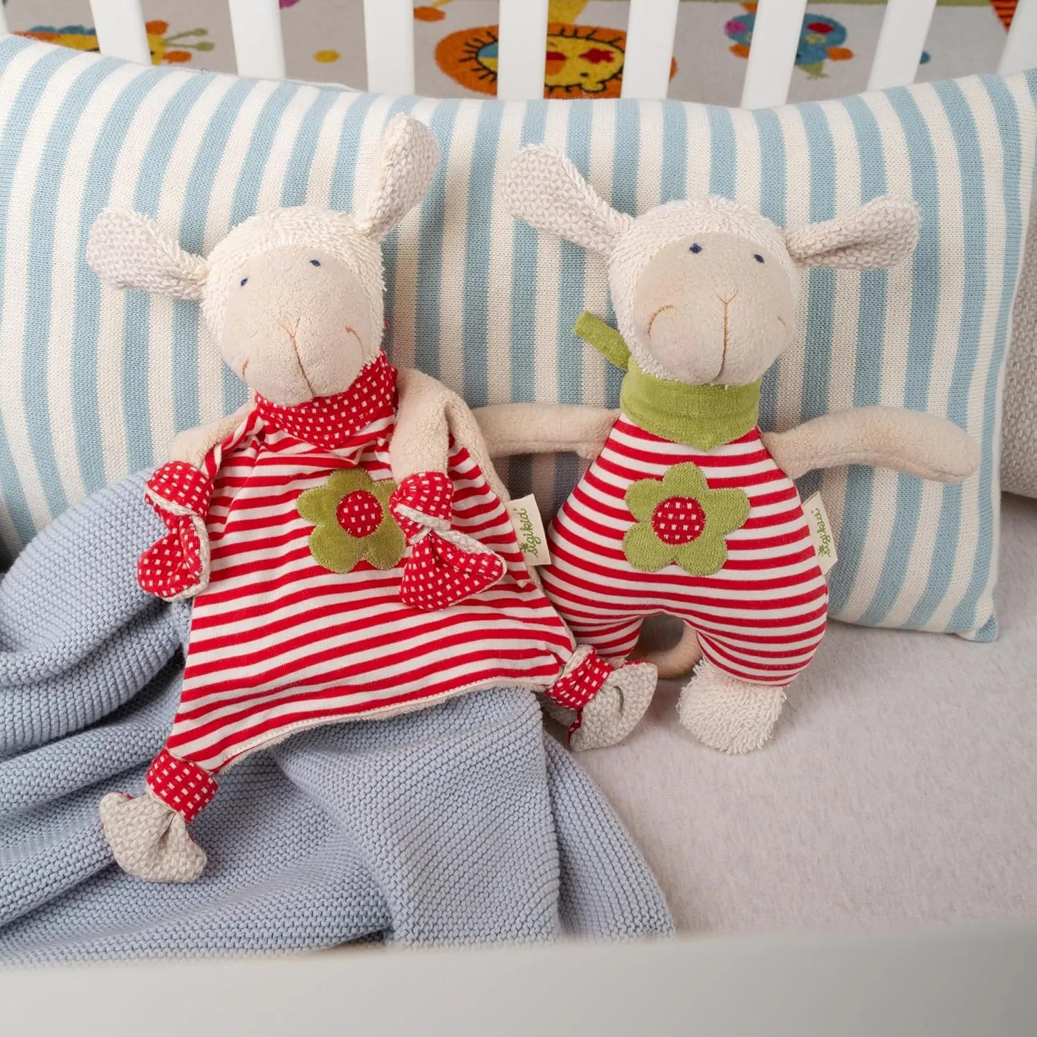 39055 Musical Box Sheep Green Girl Baby Toy Recommended from Birth Red
