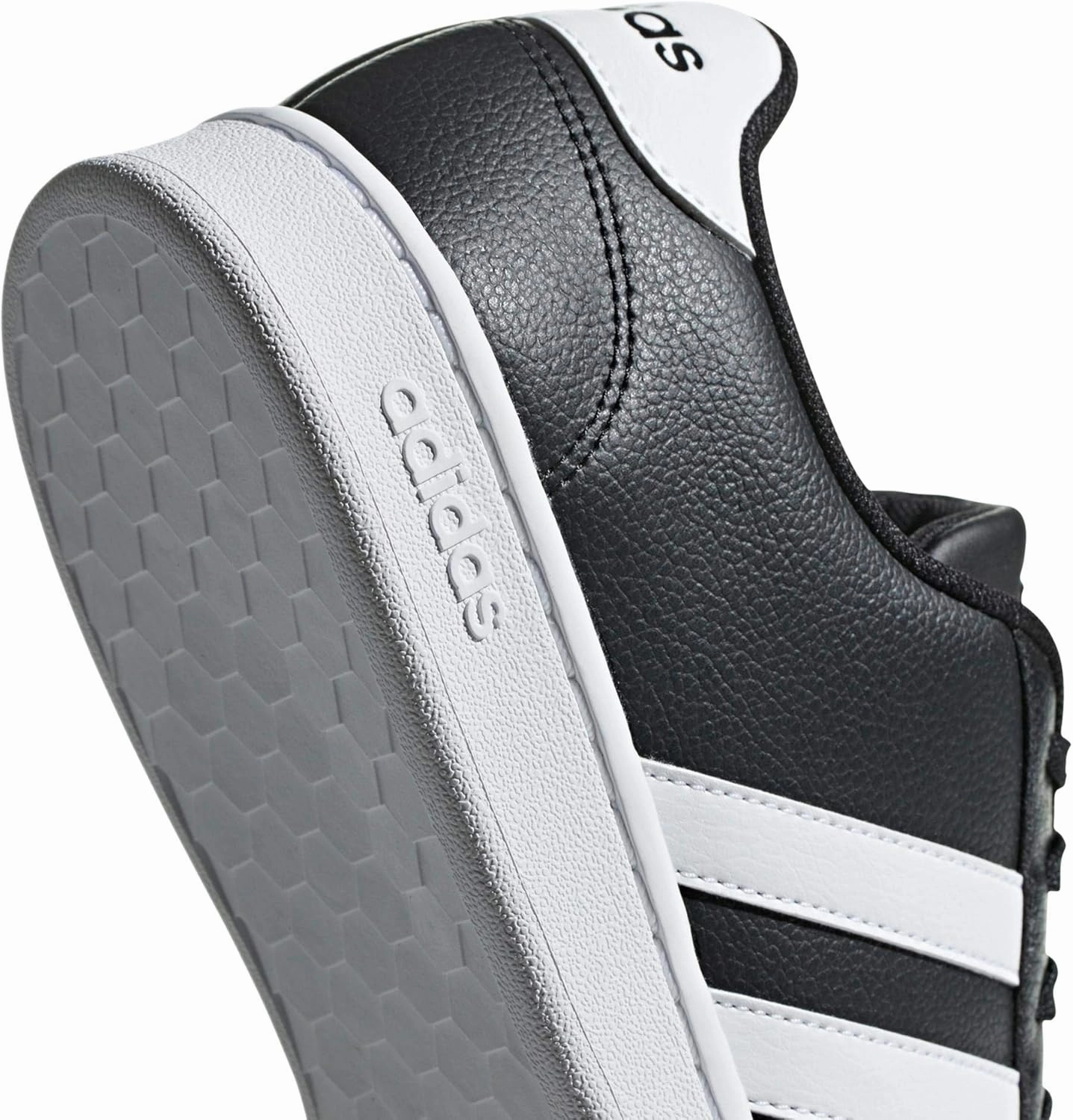 Adidas Men's Low-Top Sneakers Tennis Shoe