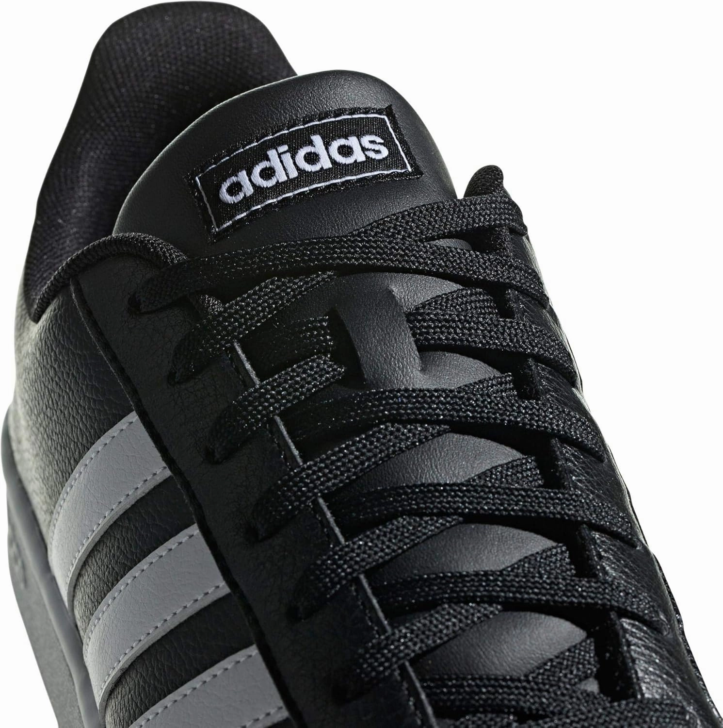 Adidas Men's Low-Top Sneakers Tennis Shoe