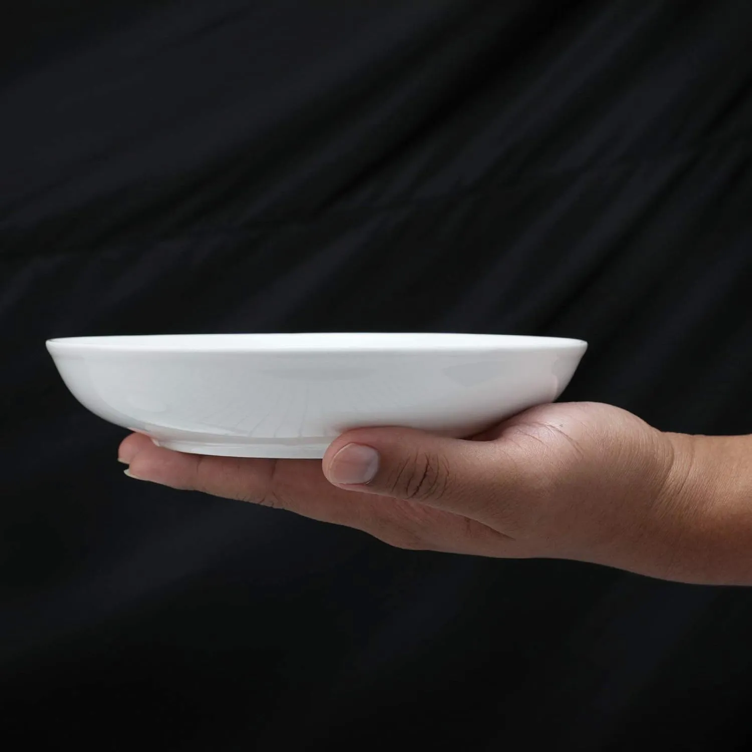 amhomel 7" Small Salad Serving Bowls, 16 Ounces Ceramic Shallow Bowls for Dessert, Soup, Sauce and Fruit, Dinner Bowl for Kitchen, Microwave Dishwasher Oven Safe, Set of 6, White