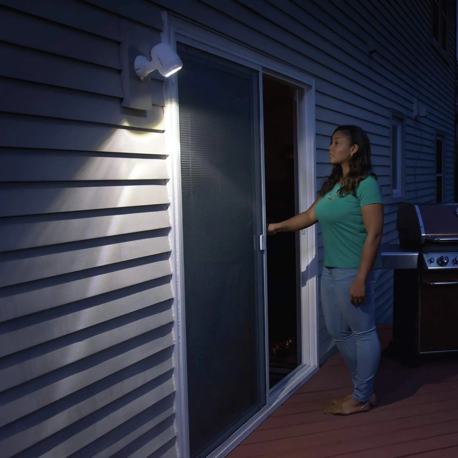 Beams MB360XT 200 Lumen Wireless Battery Operated Powered Motion Sensing LED Spotlight, 2-Pack, White