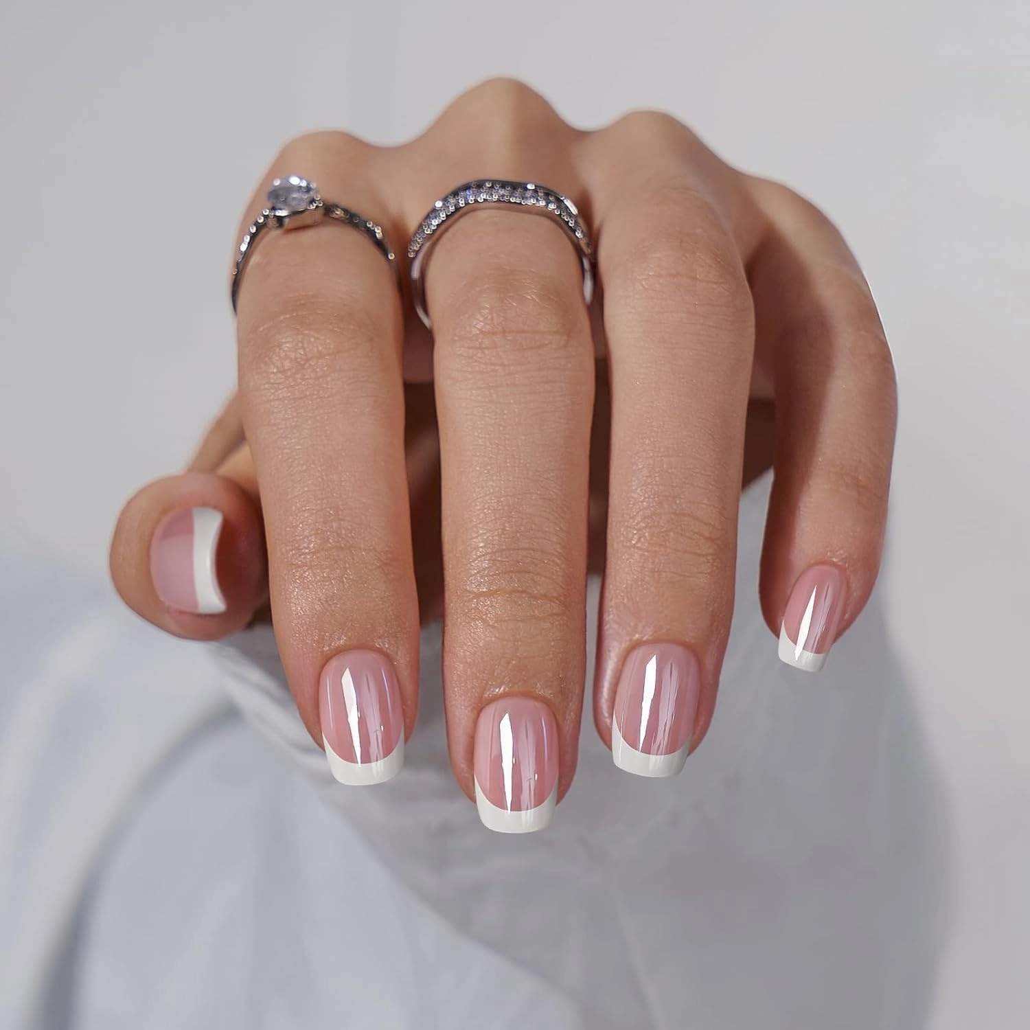 BTArtbox Press on Nails Short - White French Tip Press On Nails Square, Chrome Glazed Glue On Nails, Stick On Nails in 15 Sizes - 30 Soft Gel Fake Nail Kit, Be Elegant