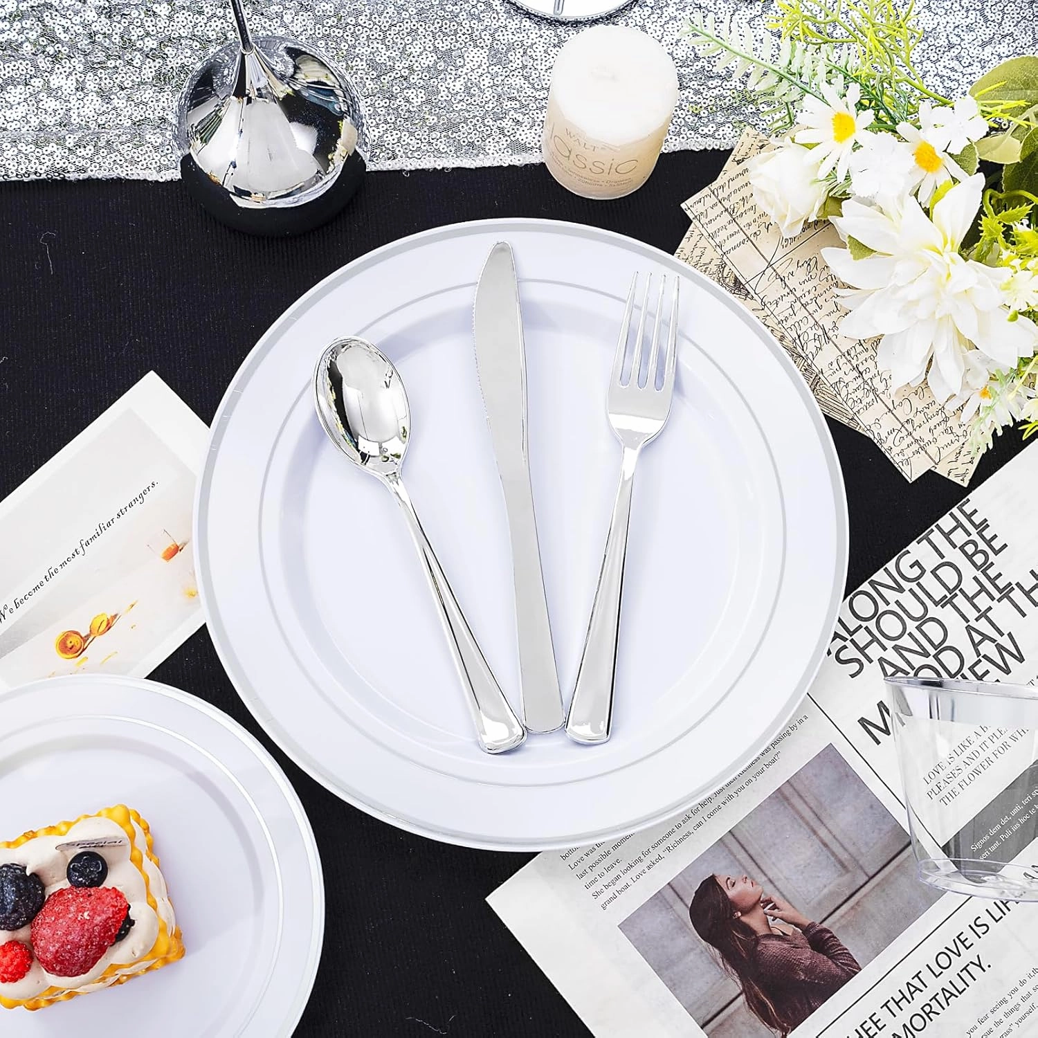 bUCLA 600pcs Silver Plastic Dinnerware Set for 100 Guests - Silver Christmas Dinnerware Set Disposable for Party - Include 100 Dinner Plates,100 Dessert Plates,100Cups,100 Knives,100 Forks,100 Spoons