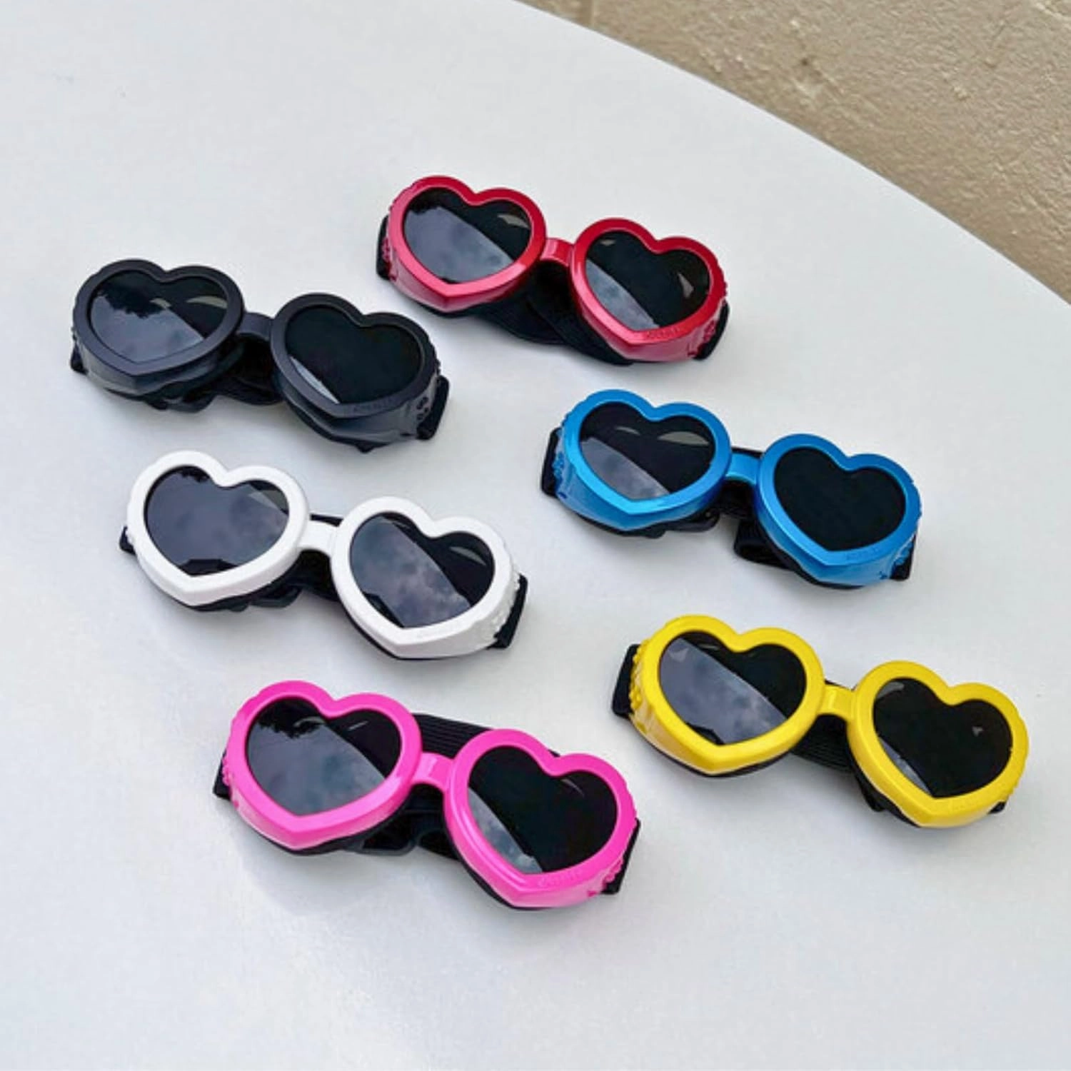 Dog Heart Shaped Goggles Wind-Resistant – Stylish Cute UV Protection Sunglasses for Outdoor Riding and Walking (Pink)