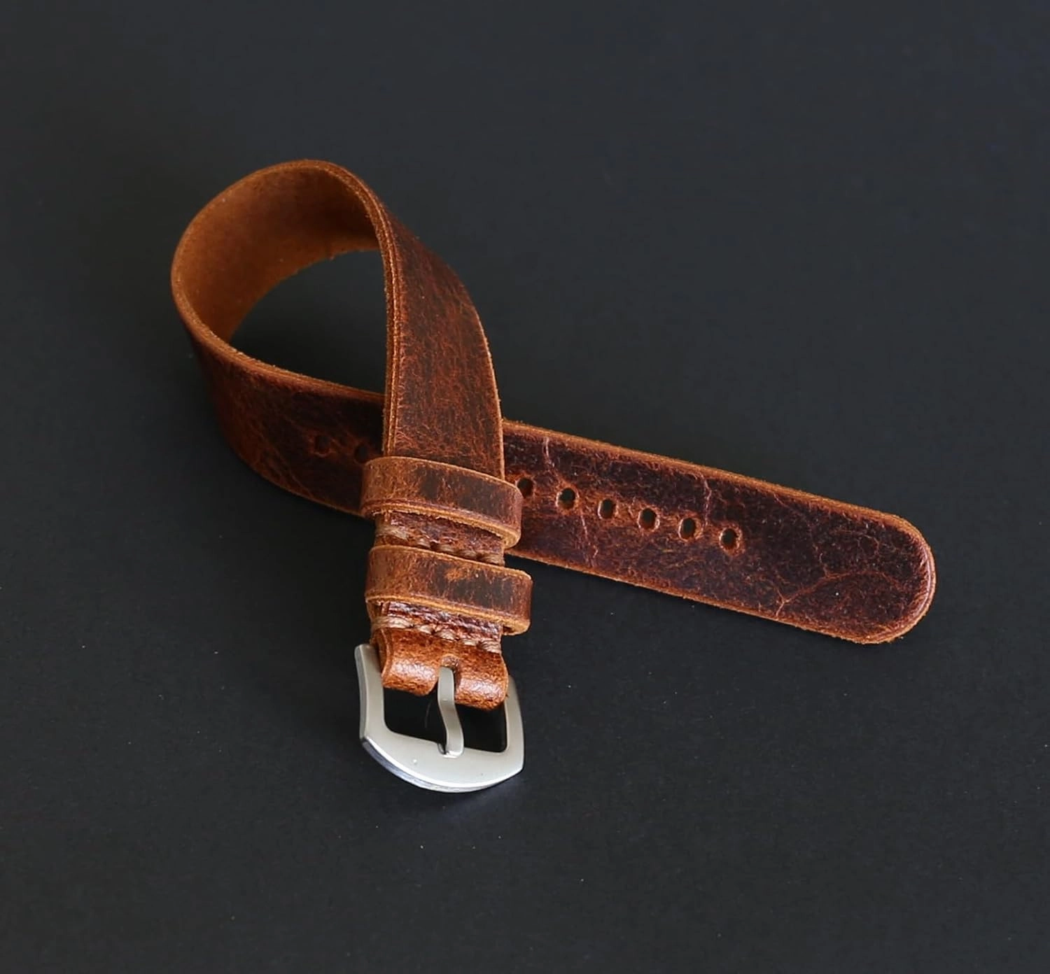 Handmade Distressed Leather Watch Band, Single-Pass Military Style Strap, 18mm 20mm 22mm 24mm 26mm – Durable, Vintage Design with leather Hardware