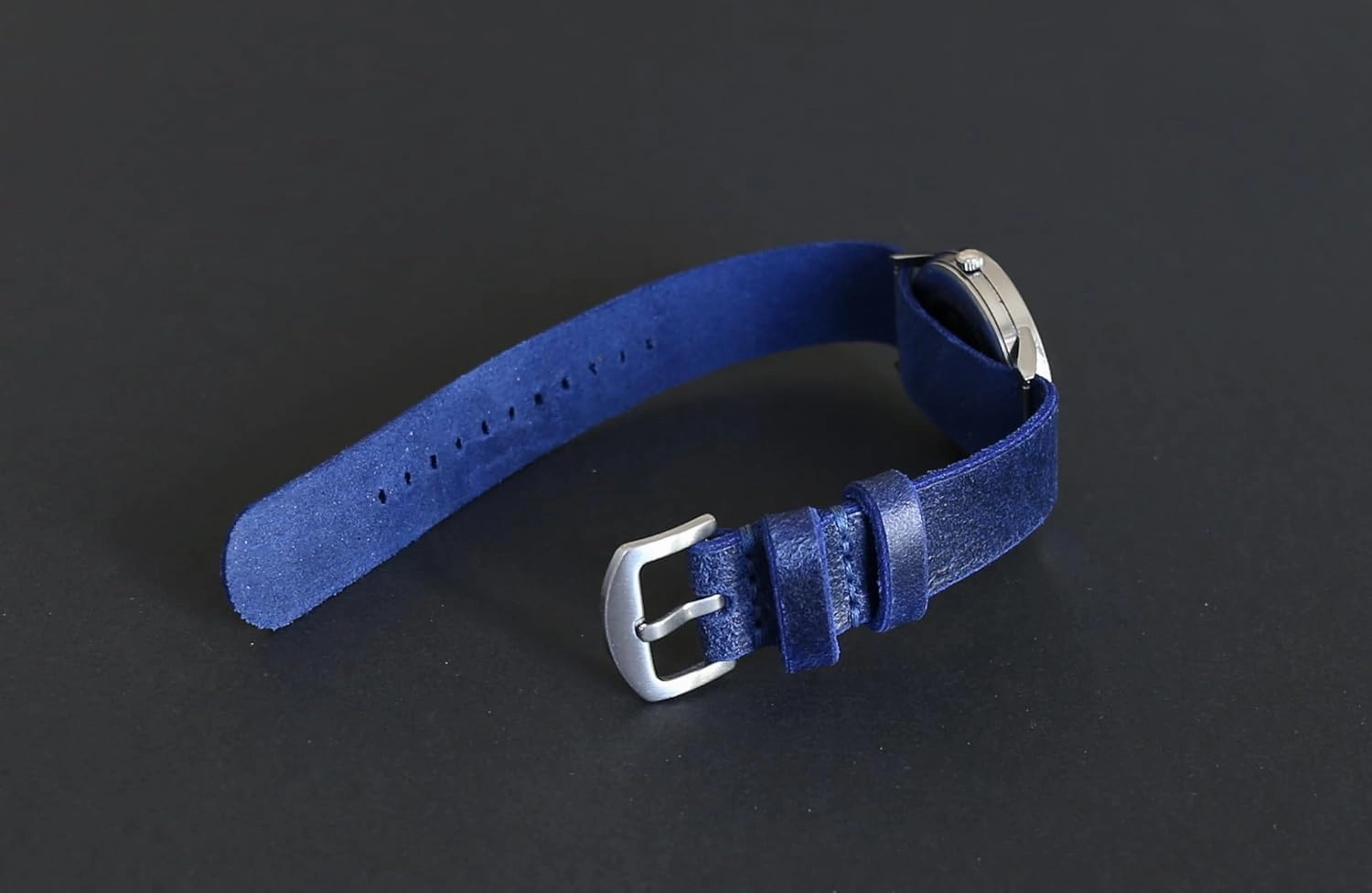 Handmade Distressed Leather Watch Band, Single-Pass Military Style Strap, 18mm 20mm 22mm 24mm 26mm – Durable, Vintage Design with leather Hardware