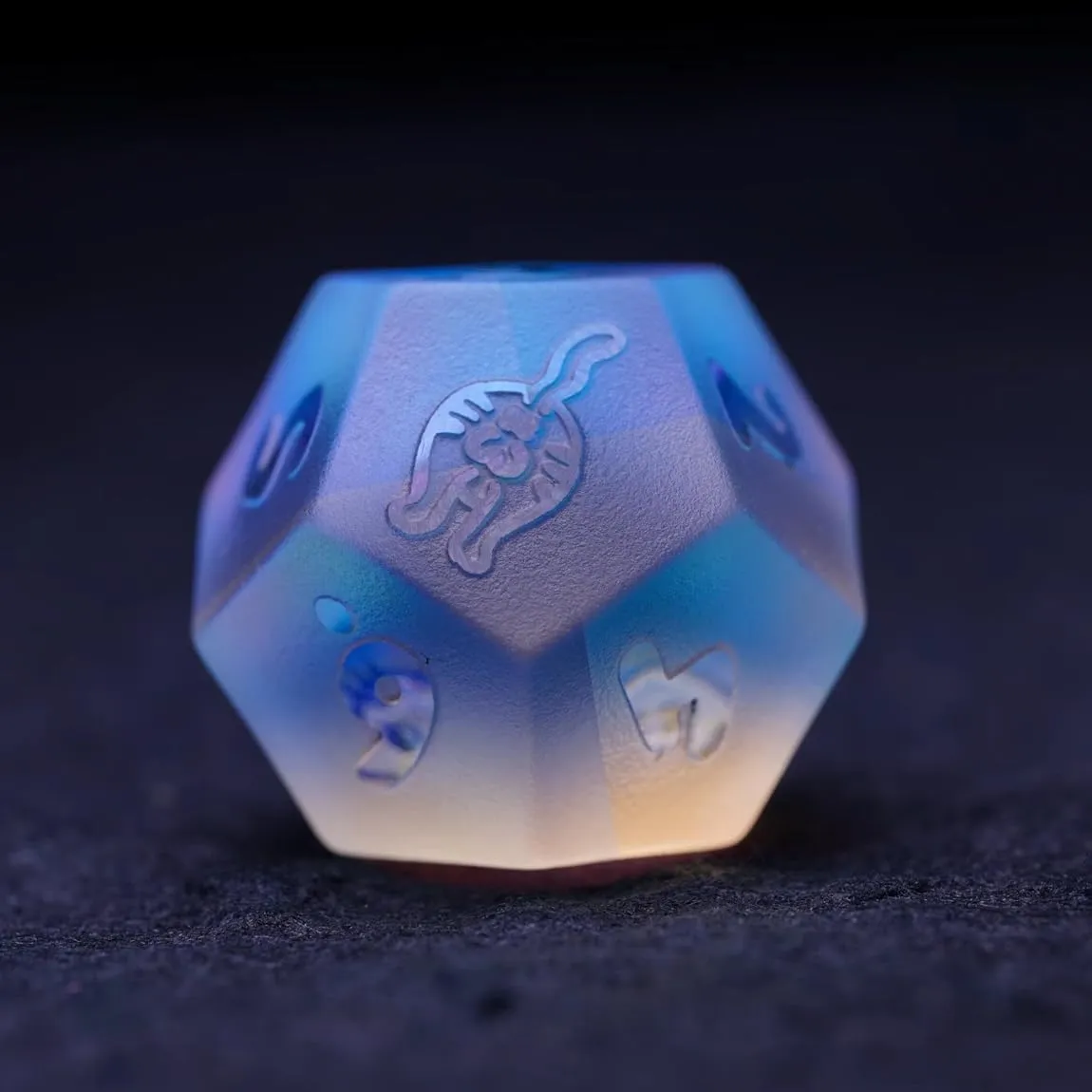 LANGWEI 7Pcs,DND Dice Set, Pretty Crystal D&D Polyhedral Dice with Cute Cat Pattern, Role Playing Dice for TRPG Table Games DND Dungeons and Dragons Games,Creative Gifts