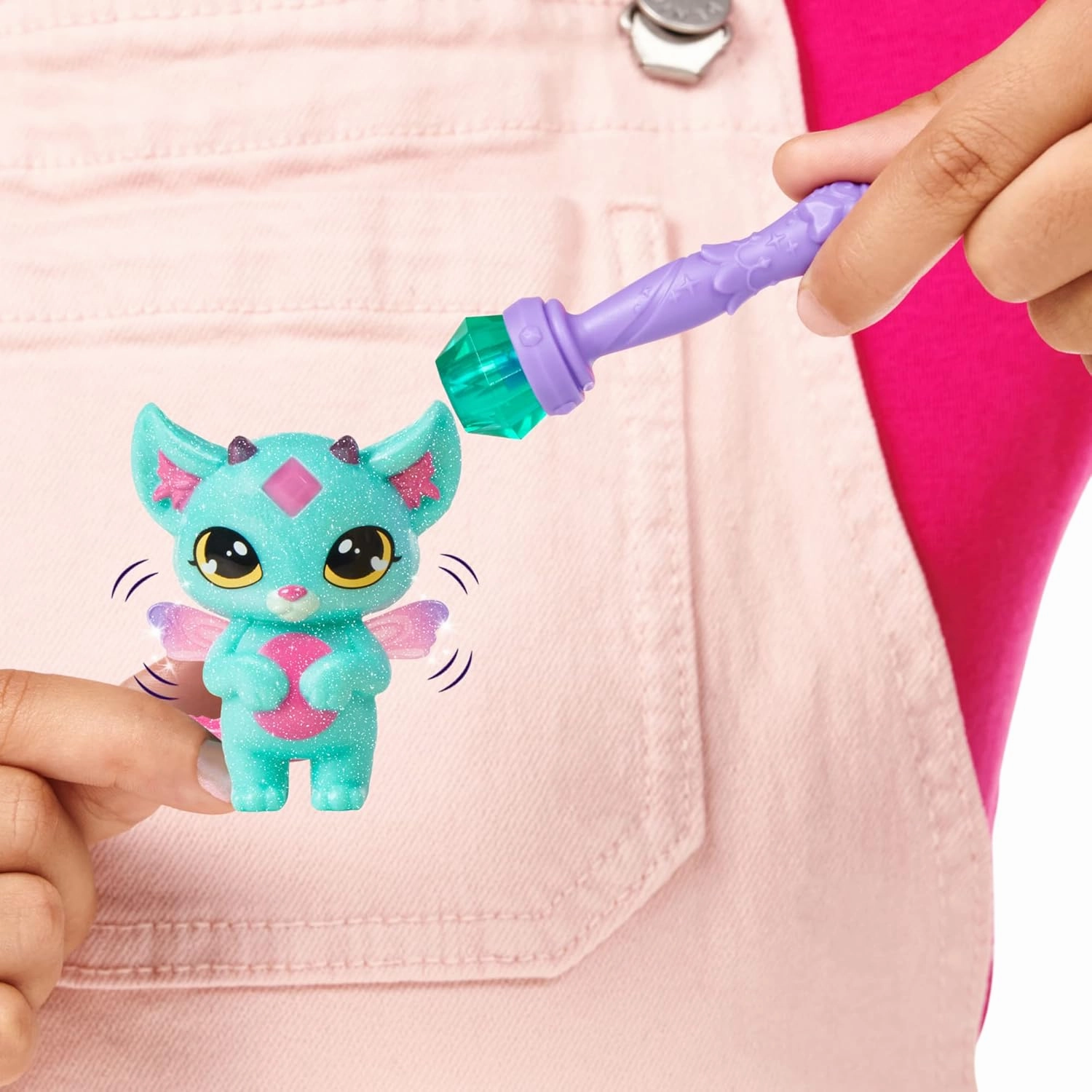 Magic Mixies Mixlings Sparkle Magic Mega 4 Pack, Magic Wand Reveals Magic Power, for Kids Aged 5 and Up