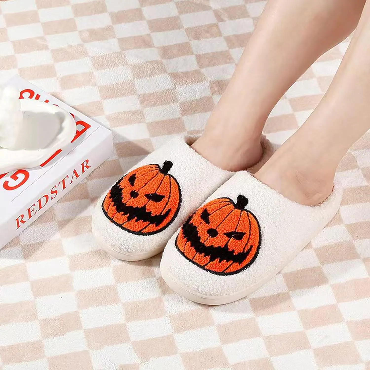 Pumpkin Slippers Halloween Slippers for Women Men House Shoes Spooky Slides Soft Warm Plush Couple Shoes