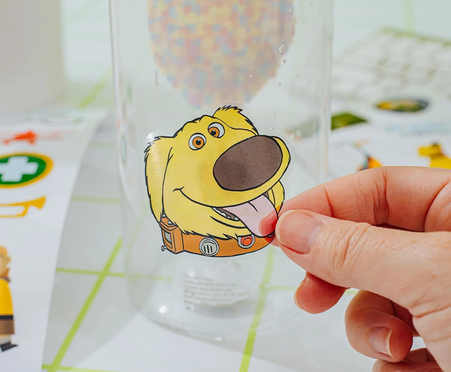 Silver Buffalo Disney Pixar Up House and Balloons Twist Spout Plastic Water Bottle with Stickers You Stick Yourself, 32 Ounces