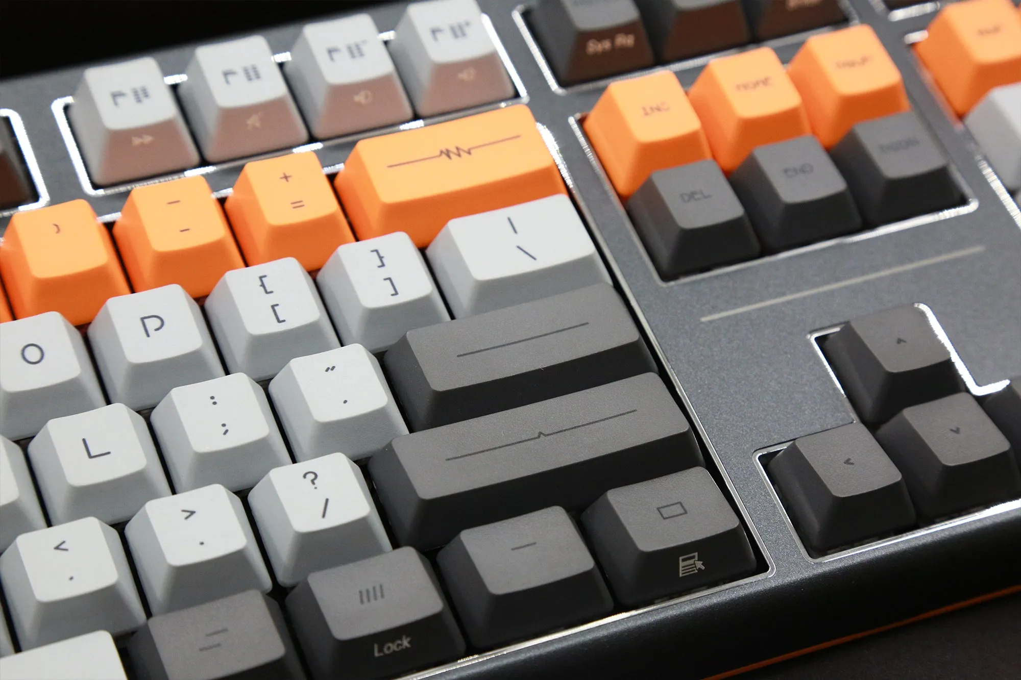 Varmilo Lure Series Lie Triple Mode Bluetooth   Wireless 2.4 GHz Mechanical Keyboard