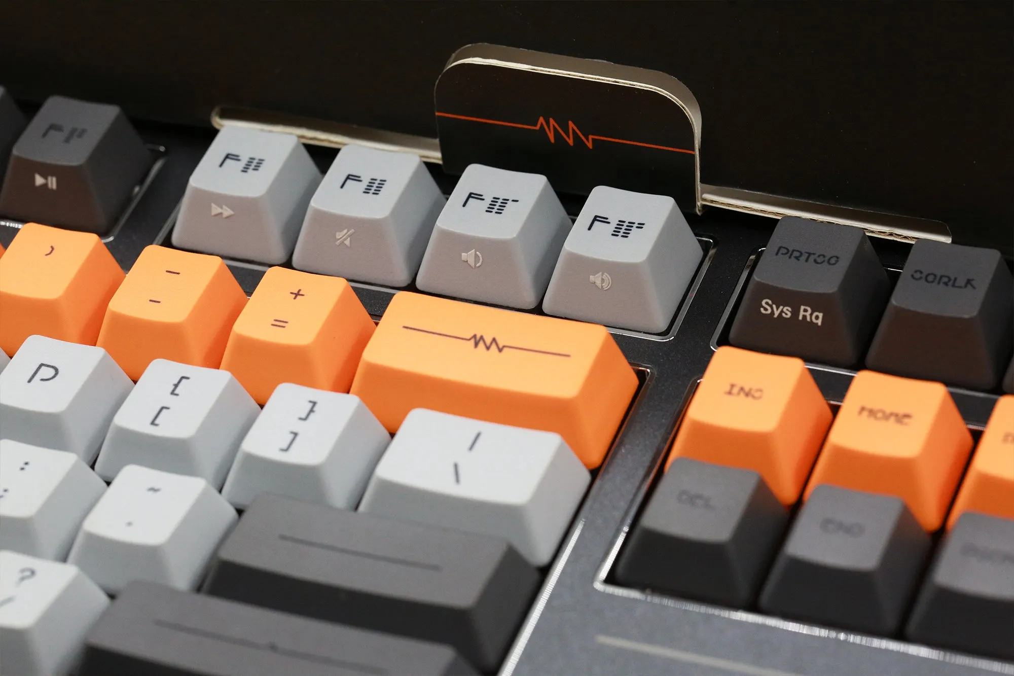 Varmilo Lure Series Lie Triple Mode Bluetooth   Wireless 2.4 GHz Mechanical Keyboard