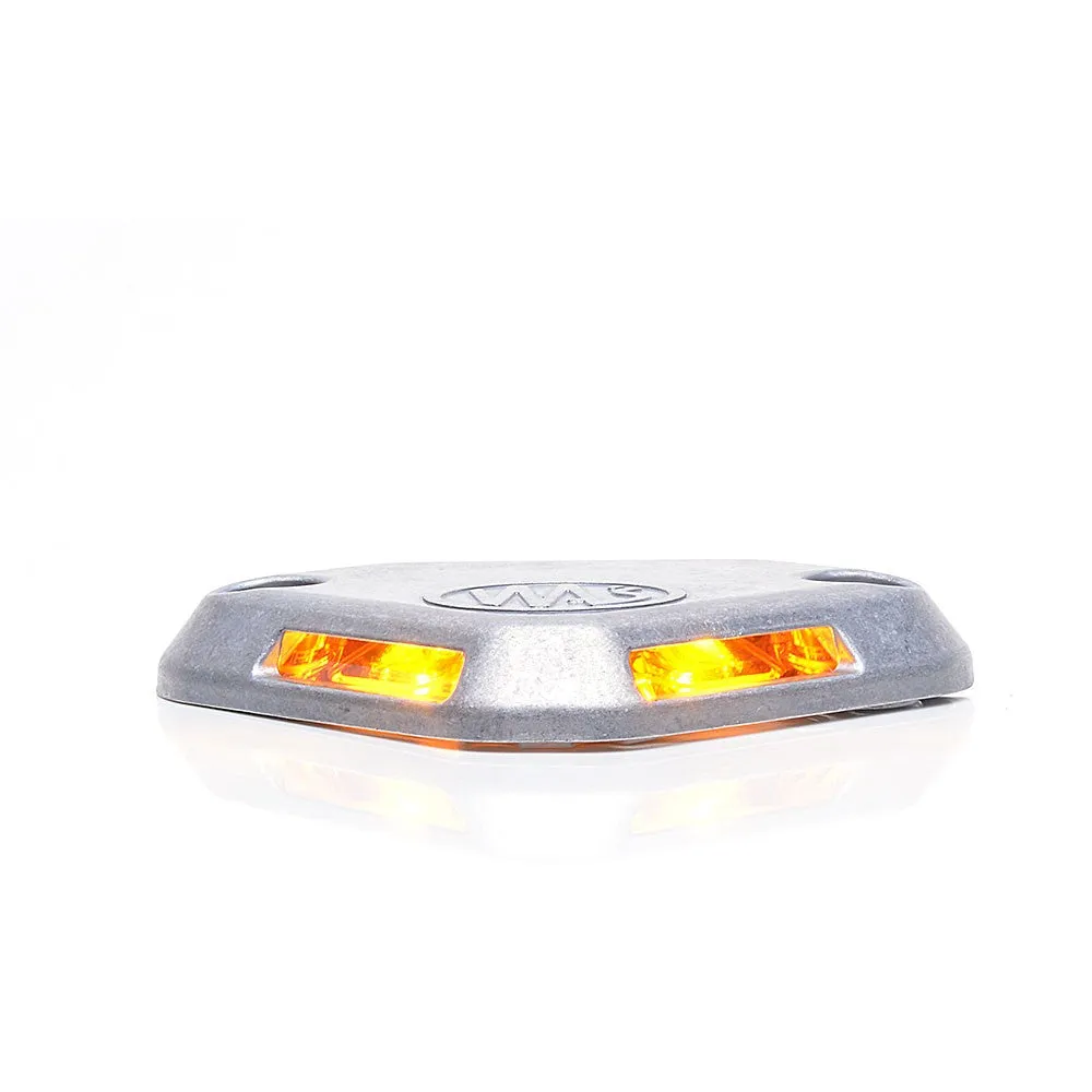 Warning light for rear lifting platforms